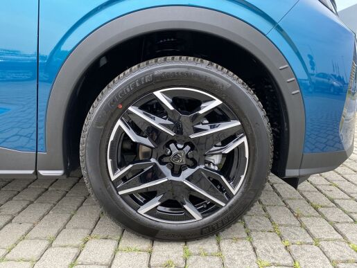 Peugeot 3008 ALLURE Hybrid 136 e-DCS6