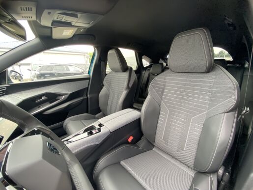Peugeot 3008 ALLURE Hybrid 136 e-DCS6