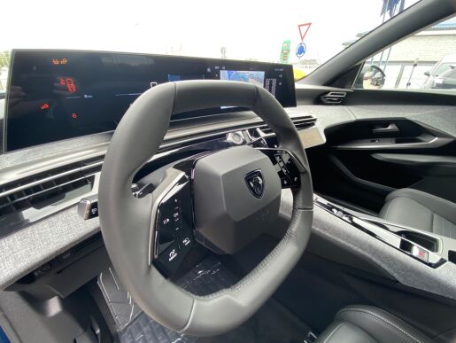 Peugeot 3008 ALLURE Hybrid 136 e-DCS6