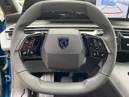 Peugeot 3008 ALLURE Hybrid 136 e-DCS6