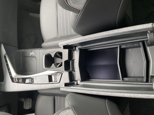 Peugeot 3008 ALLURE Hybrid 136 e-DCS6