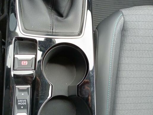 Peugeot 2008 Allure Pack 1.5 BHDi 110k S&S MAN6